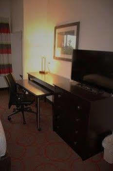Inn At Hunters Run Watford City Екстериор снимка