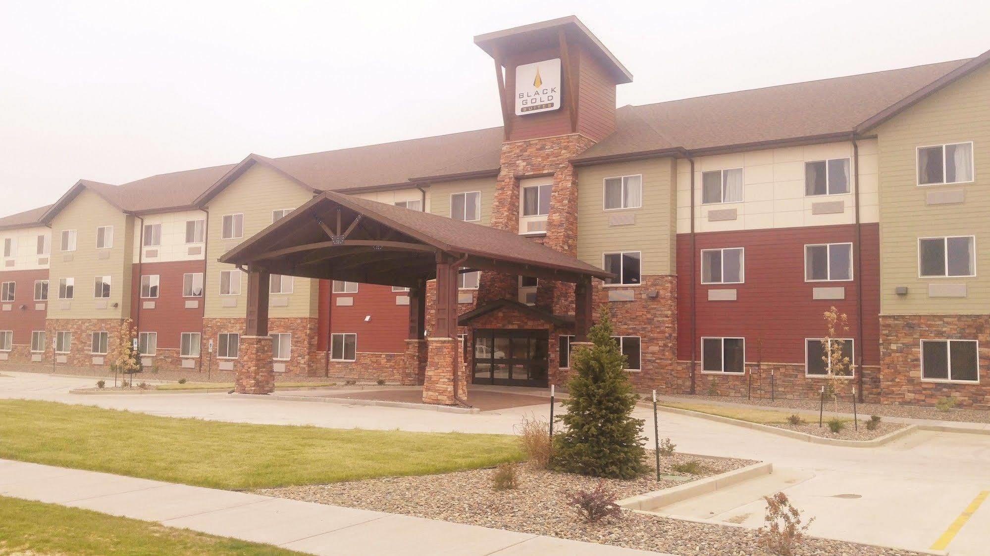 Inn At Hunters Run Watford City Екстериор снимка
